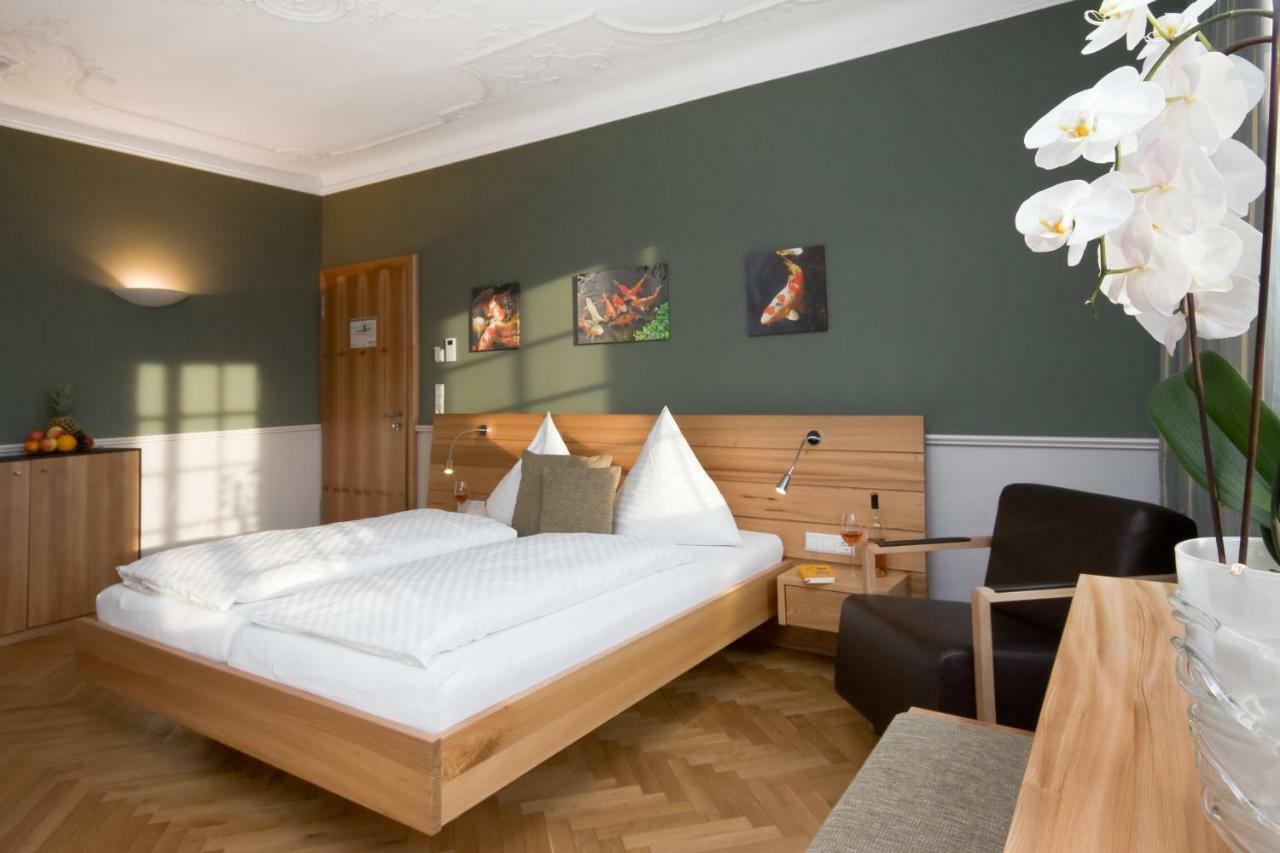 הגנאו Hotel Der Loewen מראה חיצוני תמונה